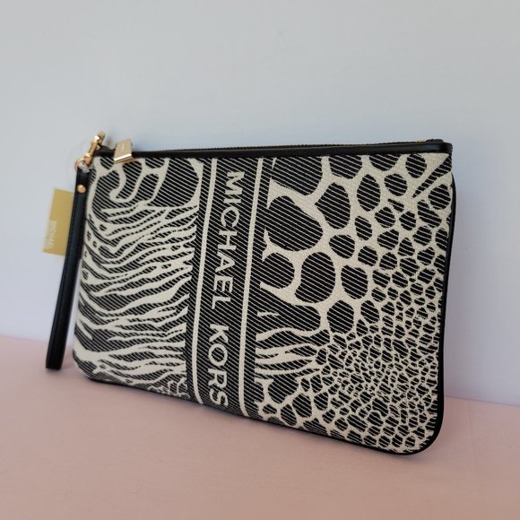 MICHAEL KORS Jet Set Charm Signature Logo Wristlet/Pouch- Black Multi - Picture 4 of 16